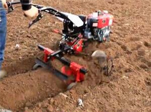 微耕機起壟作業